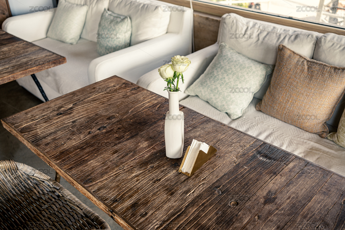 餐廳里空白的木制餐桌（主預(yù)覽-7719136） - 未分類 - 站酷設(shè)計(jì)師WANGYUXUAN1211原創(chuàng)素材 - 站酷ZCOOL