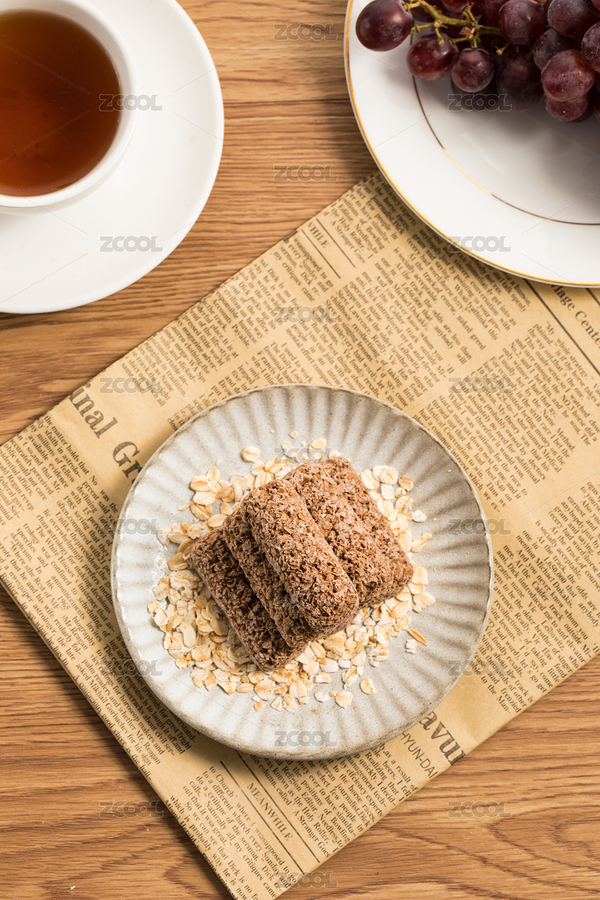 裝在盤子里的黑色巧克力燕麥餅干棒（主預(yù)覽-5634714） - 未分類 - 站酷設(shè)計(jì)師鐵棍山藥芝麻片原創(chuàng)素材 - 站酷ZCOOL