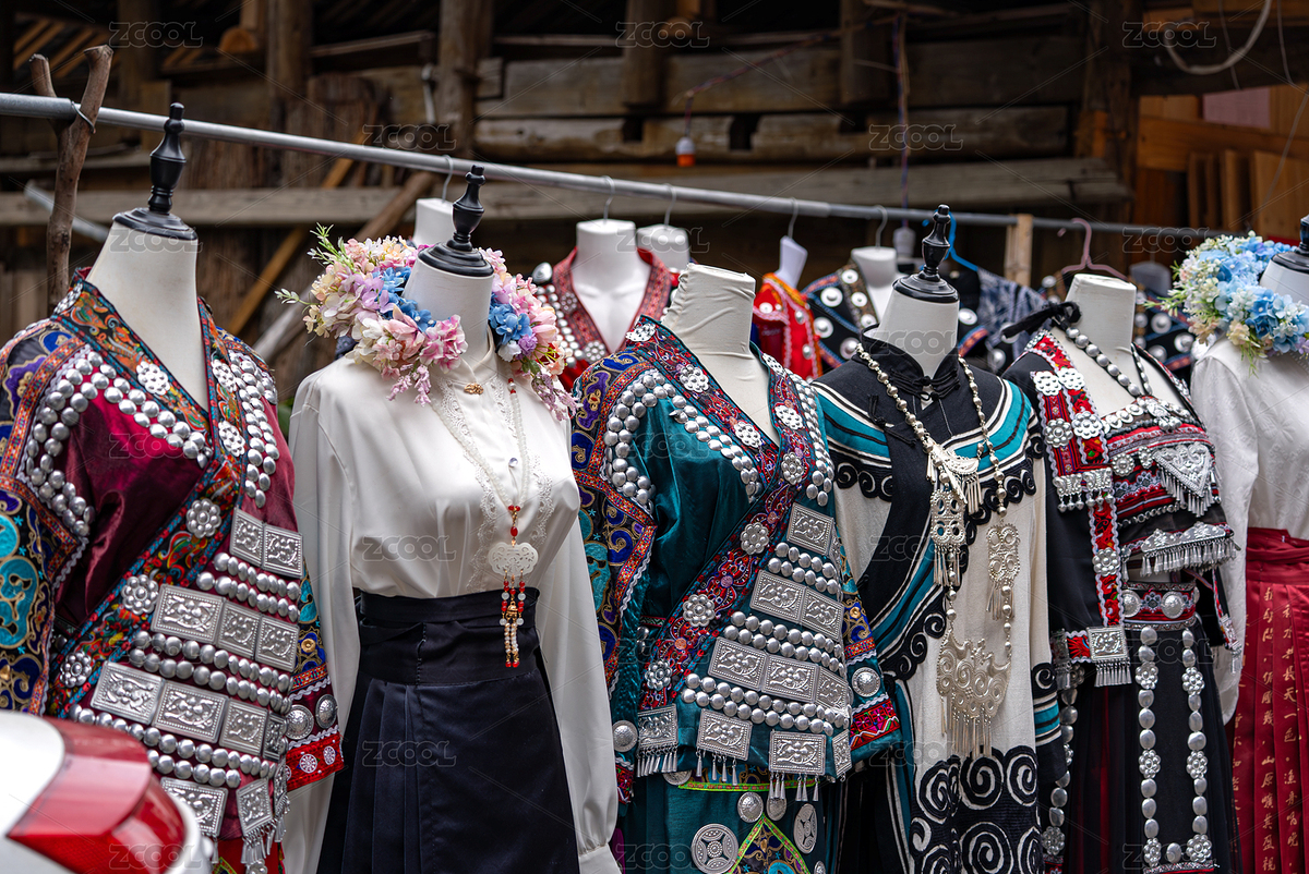 少數(shù)民族服裝展示銷售（主預(yù)覽-9149767） - 未分類 - 站酷設(shè)計(jì)師哈哈80808原創(chuàng)素材 - 站酷ZCOOL