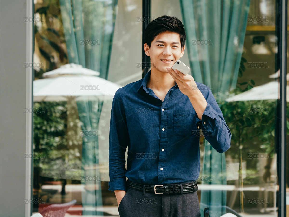 商业男士使用手机语音留言（主预览-1341673） - 未分类 - 站酷设计师pansfun原创素材 - 站酷ZCOOL