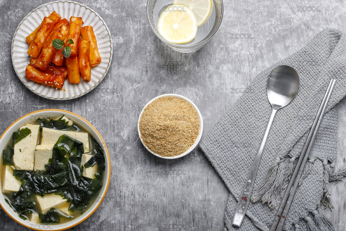 桌上的牛肉粉和海帶湯（主預(yù)覽-1168504） - 未分類 - 站酷設(shè)計(jì)師鹿璐璐呀原創(chuàng)素材 - 站酷ZCOOL