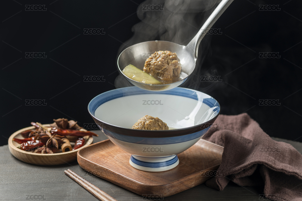 冬瓜丸子湯擺放在木桌面上特寫（主預(yù)覽-2194599） - 未分類 - 站酷設(shè)計師金翅大鵬原創(chuàng)素材 - 站酷ZCOOL