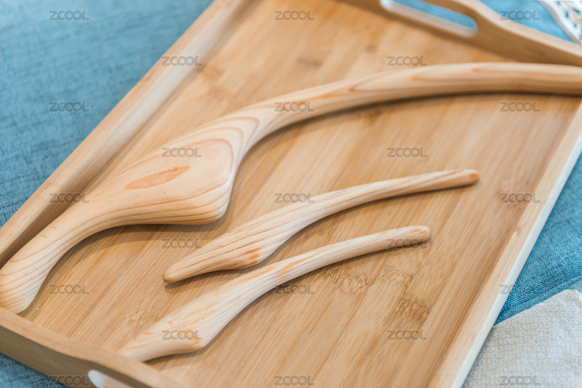 方形竹制托盤里的檜木按摩棒（主預(yù)覽-979962） - 未分類 - 站酷設(shè)計(jì)師蔚藍(lán)的白日夢(mèng)原創(chuàng)素材 - 站酷ZCOOL