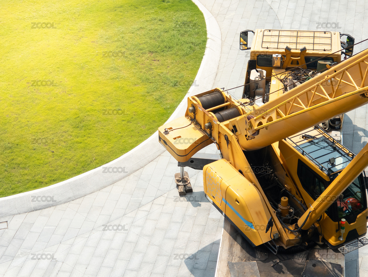 黄色高空作业车在公园旁的铺装路面上作业（主预览-12379465） - 未分类 - 站酷设计师Rimage原创素材 - 站酷ZCOOL