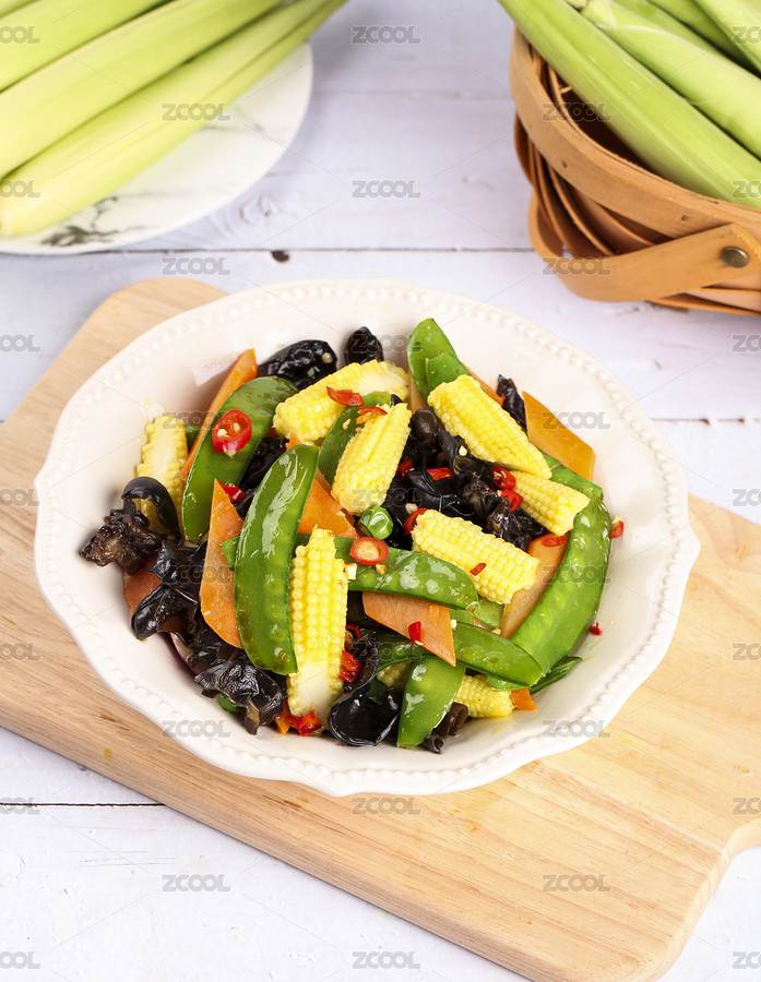 木板上放著一盤素炒玉米筍（主預(yù)覽-178003） - 未分類 - 站酷設(shè)計師PAOPAO攝影工作室原創(chuàng)素材 - 站酷ZCOOL