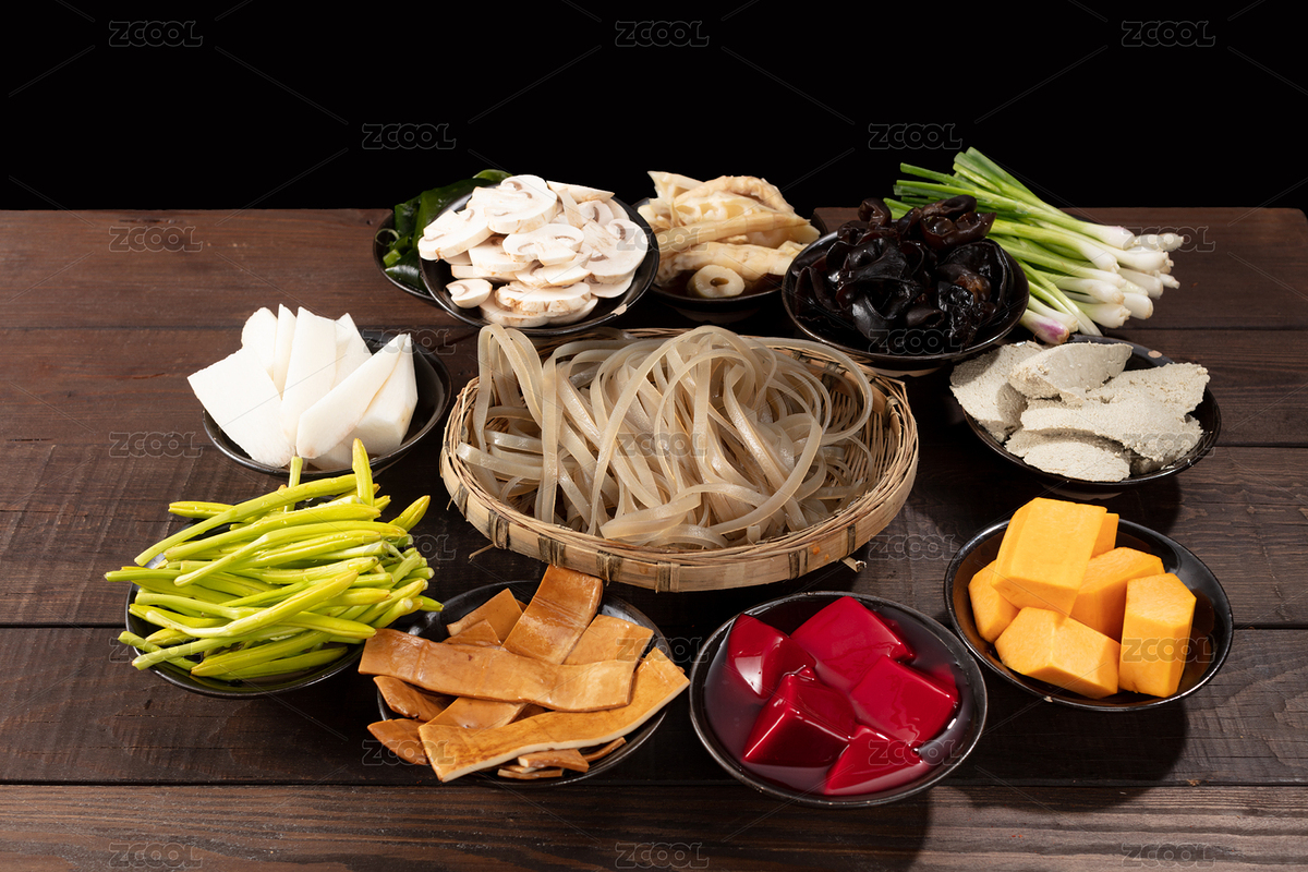 老木頭桌上的一桌子重慶火鍋菜品（主預覽-2820719） - 未分類 - 站酷設計師紅狐貍攝影工作室原創(chuàng)素材 - 站酷ZCOOL