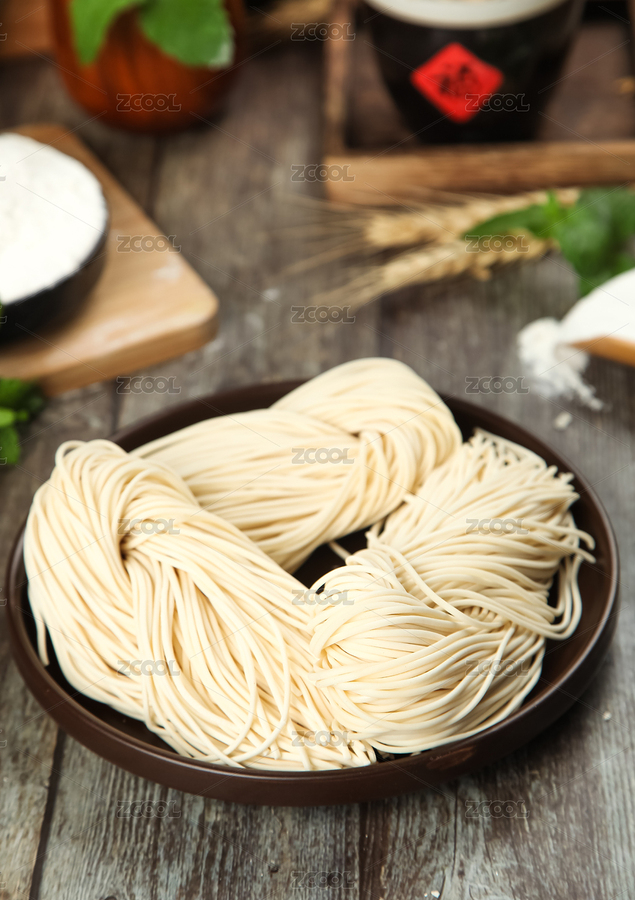 木底上放着一盘手工拉面（主预览-6055649） - 未分类 - 站酷设计师PAOPAO摄影工作室原创素材 - 站酷ZCOOL