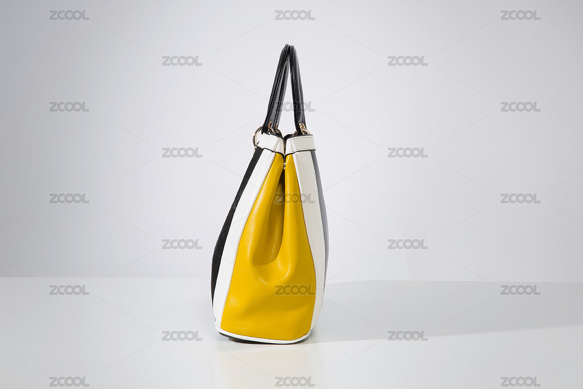 白色桌子上的手提包（主預(yù)覽-5145306） - 未分類 - 站酷設(shè)計(jì)師ZHAODAN87原創(chuàng)素材 - 站酷ZCOOL