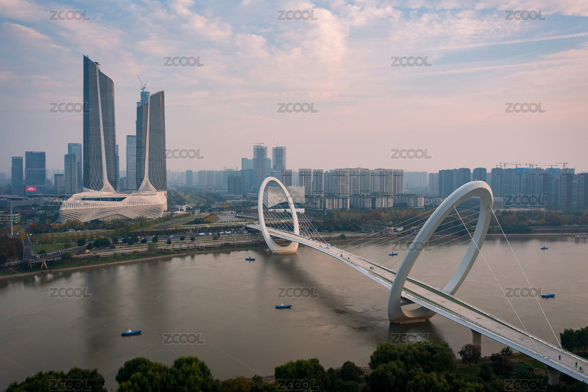 航拍南京眼步行橋和保利大劇院（主預(yù)覽-8088021） - 未分類 - 站酷設(shè)計(jì)師Sunshine4213原創(chuàng)素材 - 站酷ZCOOL