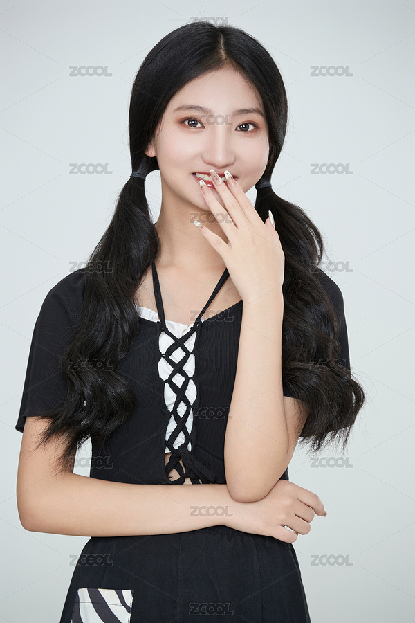白色背景下做各种面部表情的可爱亚洲少女（主预览-7009545） - 未分类 - 站酷设计师蓝太阳TNT原创素材 - 站酷ZCOOL