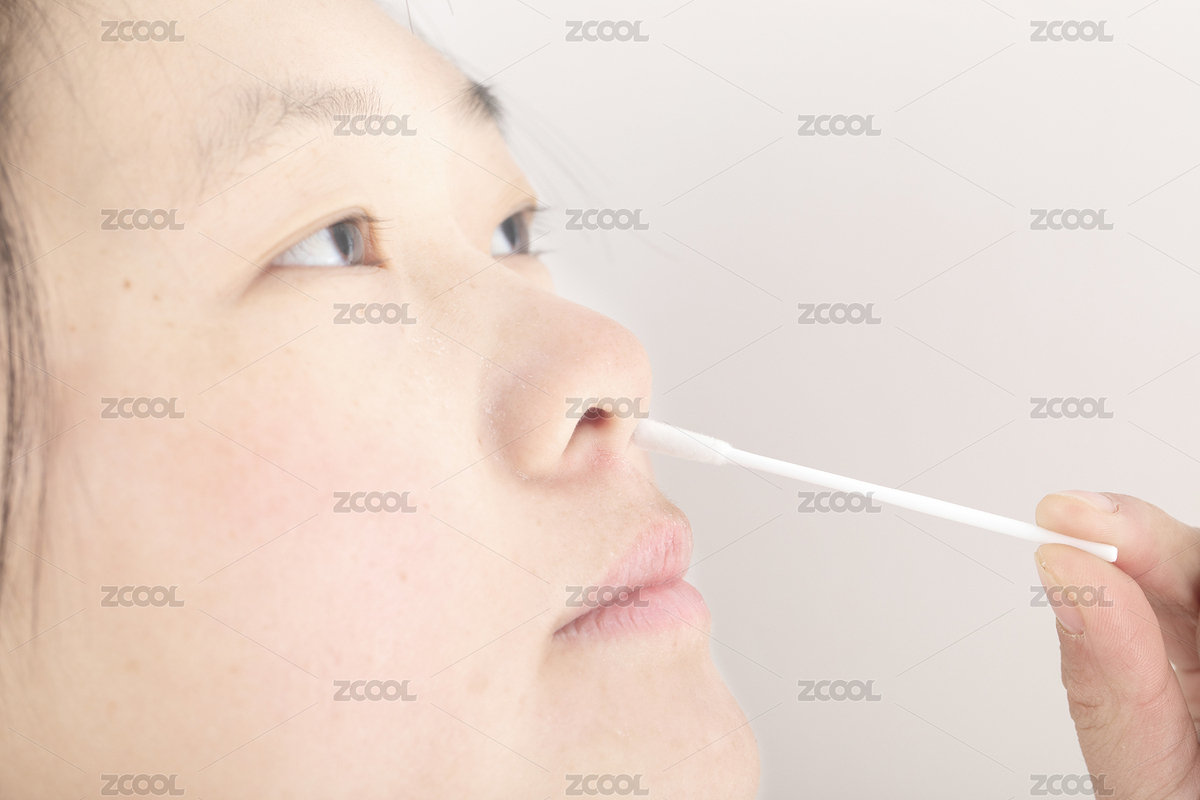 手拿著鼻咽拭子做新冠病毒抗原檢測采樣側(cè)臉（主預(yù)覽-3502903） - 未分類 - 站酷設(shè)計(jì)師丫姐原創(chuàng)素材 - 站酷ZCOOL