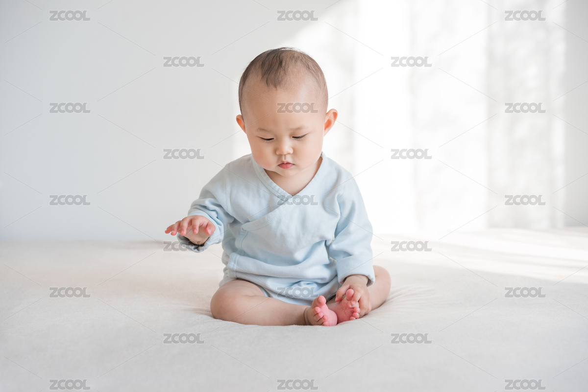 坐著向下看的九個(gè)月嬰兒（主預(yù)覽-5502995） - 未分類 - 站酷設(shè)計(jì)師mrs栗栗兒原創(chuàng)素材 - 站酷ZCOOL