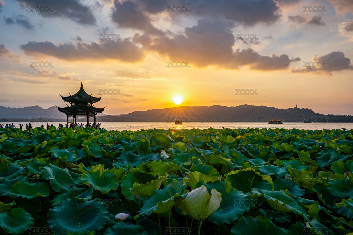 杭州西湖景区湖滨一公园落日