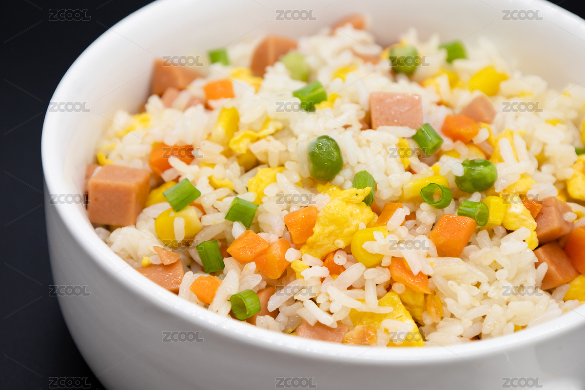 黑色背景中式炒飯楊州炒飯?zhí)貙懀ㄖ黝A(yù)覽-4300003） - 未分類 - 站酷設(shè)計(jì)師范范0809原創(chuàng)素材 - 站酷ZCOOL