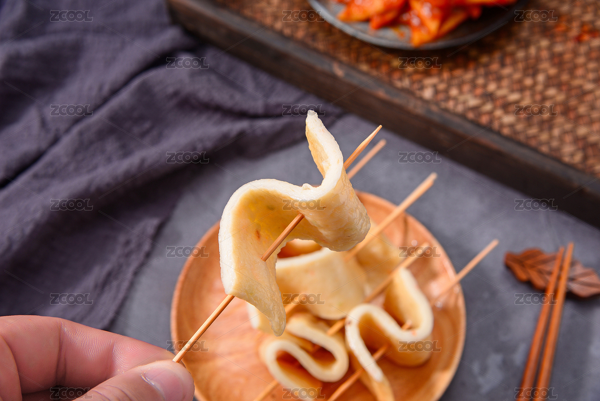 拿起的魚餅（主預覽-3350770） - 未分類 - 站酷設計師鹿璐璐呀原創(chuàng)素材 - 站酷ZCOOL