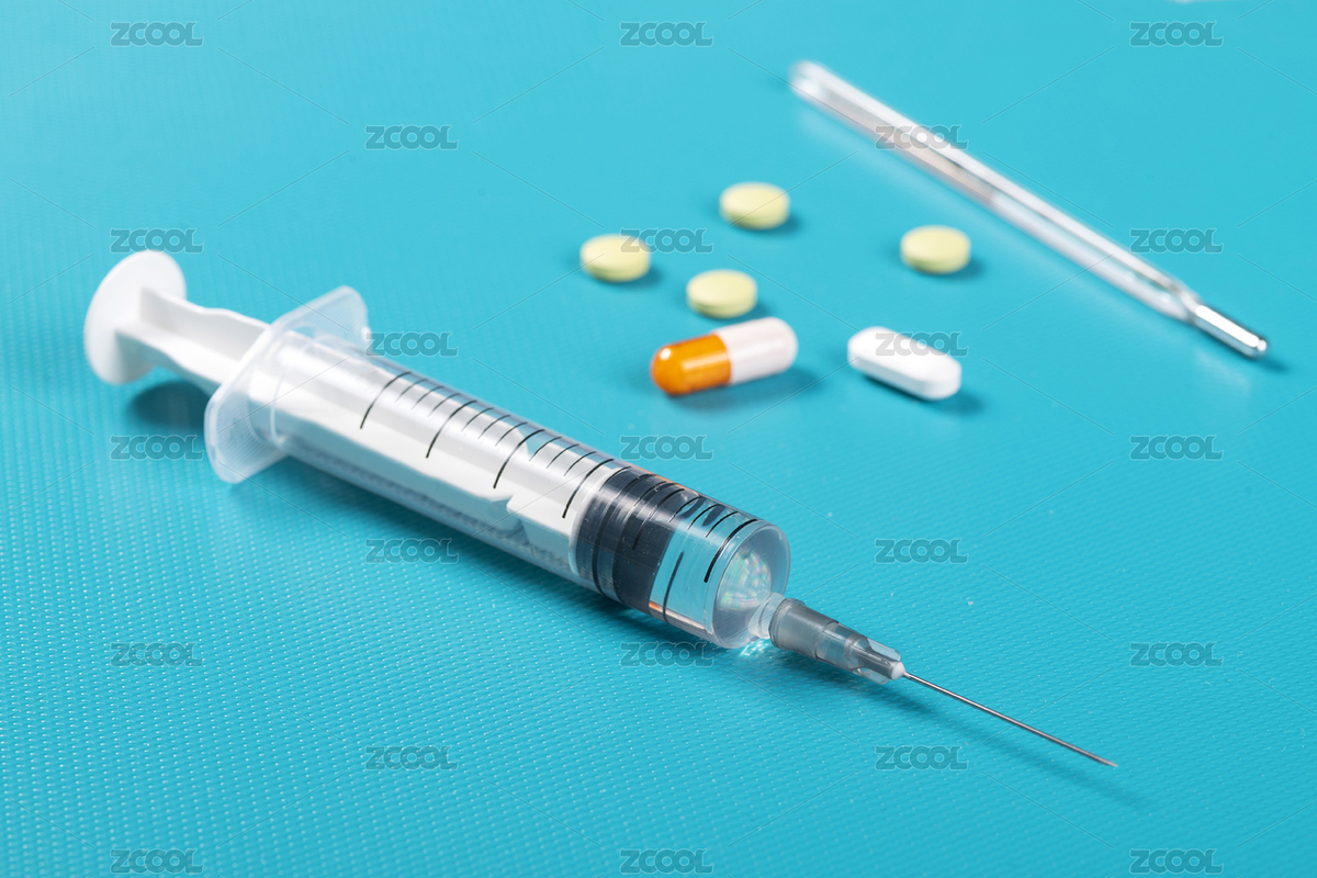 一次性注射器摆放在蓝色背景前旁边放有体温计药片（主预览-8660127） - 未分类 - 站酷设计师金翅大鹏原创素材 - 站酷ZCOOL