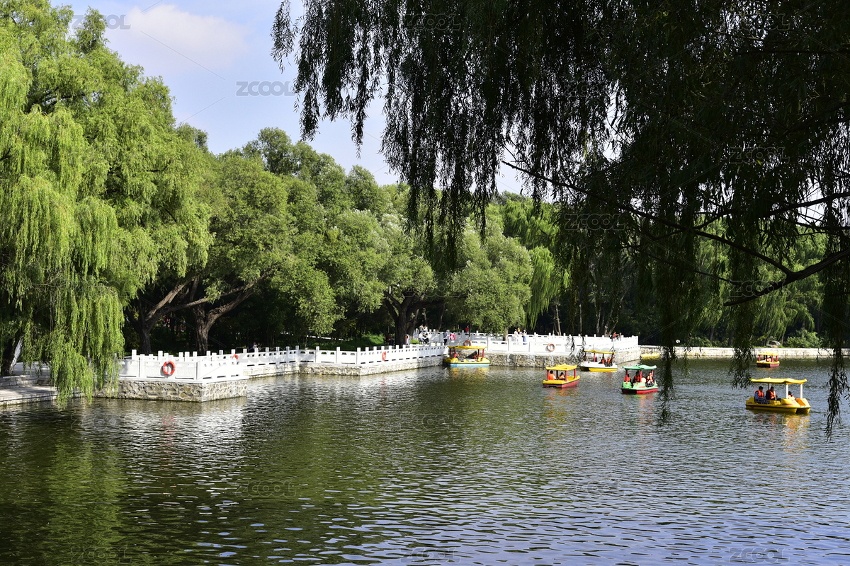 遼寧沈陽(yáng)北陵公園清昭陵湖泊游船柳樹(shù)（主預(yù)覽-12559764） - 未分類 - 站酷設(shè)計(jì)師時(shí)光來(lái)了原創(chuàng)素材 - 站酷ZCOOL