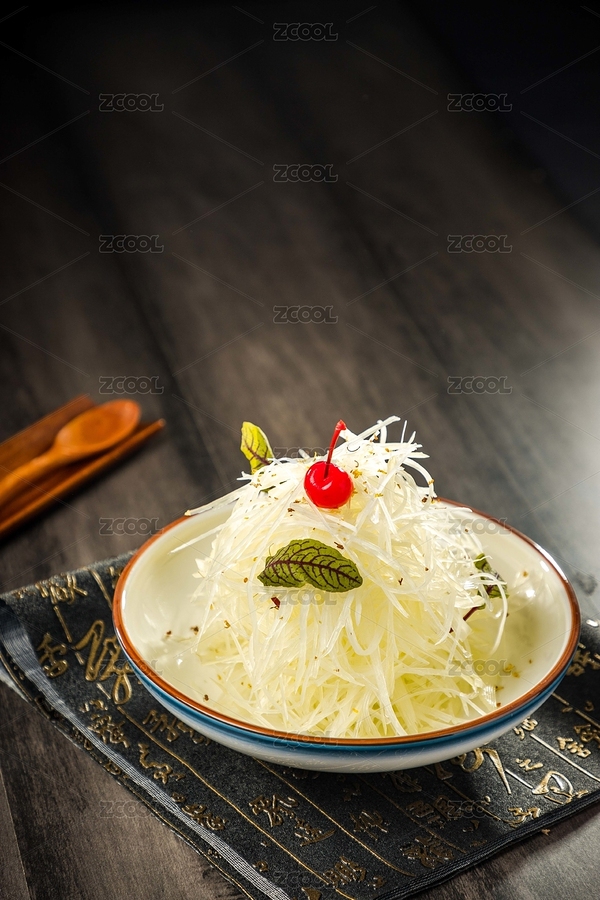 白色瓷碗里的高湯萵筍細(xì)絲（主預(yù)覽-7851449） - 未分類 - 站酷設(shè)計(jì)師濤麟攝影原創(chuàng)素材 - 站酷ZCOOL