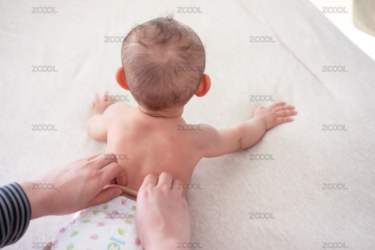 給7個月嬰兒做撫觸（主預覽-6341576） - 未分類 - 站酷設計師mrs栗栗兒原創(chuàng)素材 - 站酷ZCOOL