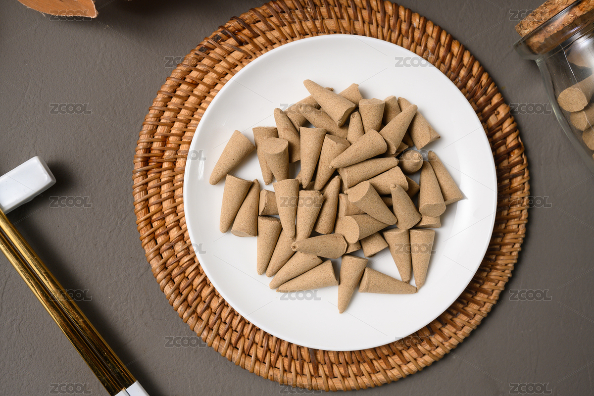 桌面上的盤子里的香氣四溢的塔香（主預(yù)覽-9023531） - 未分類 - 站酷設(shè)計(jì)師我是小助理原創(chuàng)素材 - 站酷ZCOOL