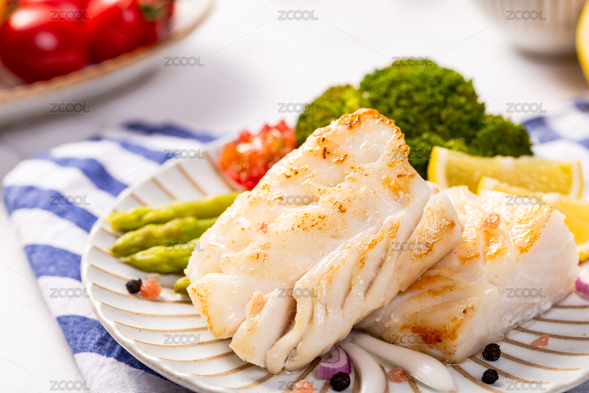 白色水泥背景上美味的鳕鱼（主预览-7318364） - 未分类 - 站酷设计师众目摄影设计原创素材 - 站酷ZCOOL