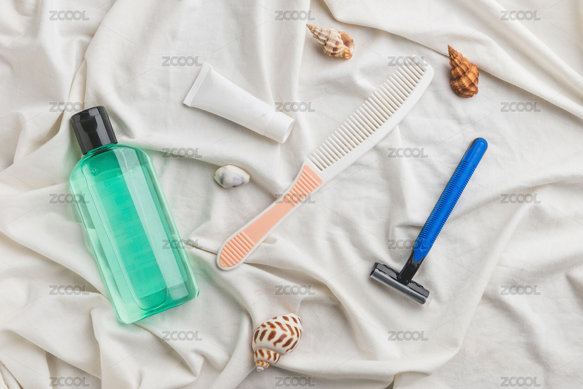 洗發(fā)水和一次性剃須刀等旅游用品（主預(yù)覽-6319921） - 未分類 - 站酷設(shè)計師蔚藍的白日夢原創(chuàng)素材 - 站酷ZCOOL