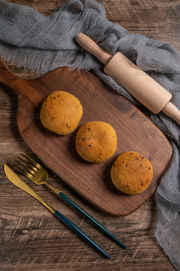 木砧板上的麻薯面包（主預(yù)覽-4407408） - 未分類 - 站酷設(shè)計(jì)師蘇璟棠原創(chuàng)素材 - 站酷ZCOOL