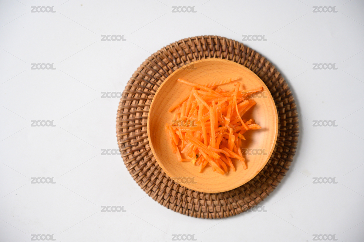 桌面上的盤子里的美味可口的新鮮胡蘿卜絲（主預(yù)覽-8582190） - 未分類 - 站酷設(shè)計(jì)師我是小助理原創(chuàng)素材 - 站酷ZCOOL