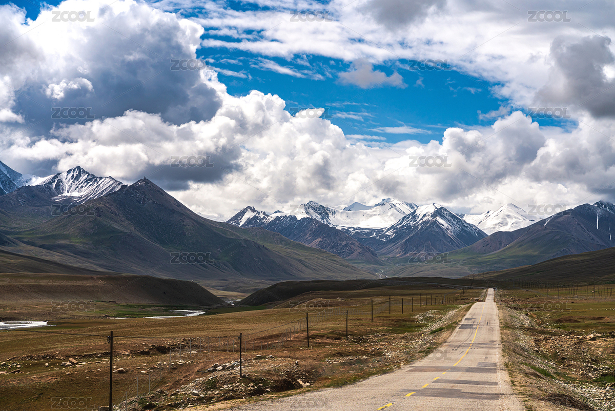 晴朗天氣藍天白云下在中國新疆喀什塔什庫爾干中巴友誼公路上眺望雪山（主預(yù)覽-4542298） - 未分類 - 站酷設(shè)計師呂圖lvision原創(chuàng)素材 - 站酷ZCOOL