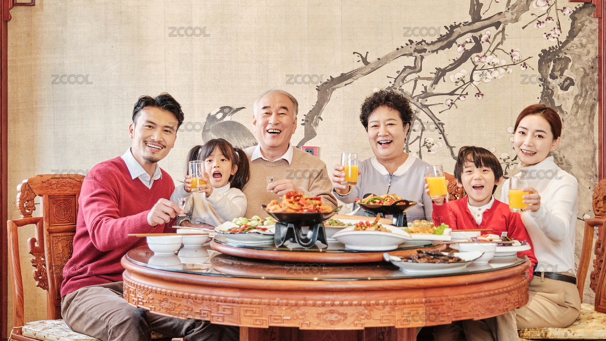 正在吃團(tuán)圓飯的中國一家人（主預(yù)覽-9130251） - 未分類 - 站酷設(shè)計(jì)師站酷素材原創(chuàng)素材 - 站酷ZCOOL