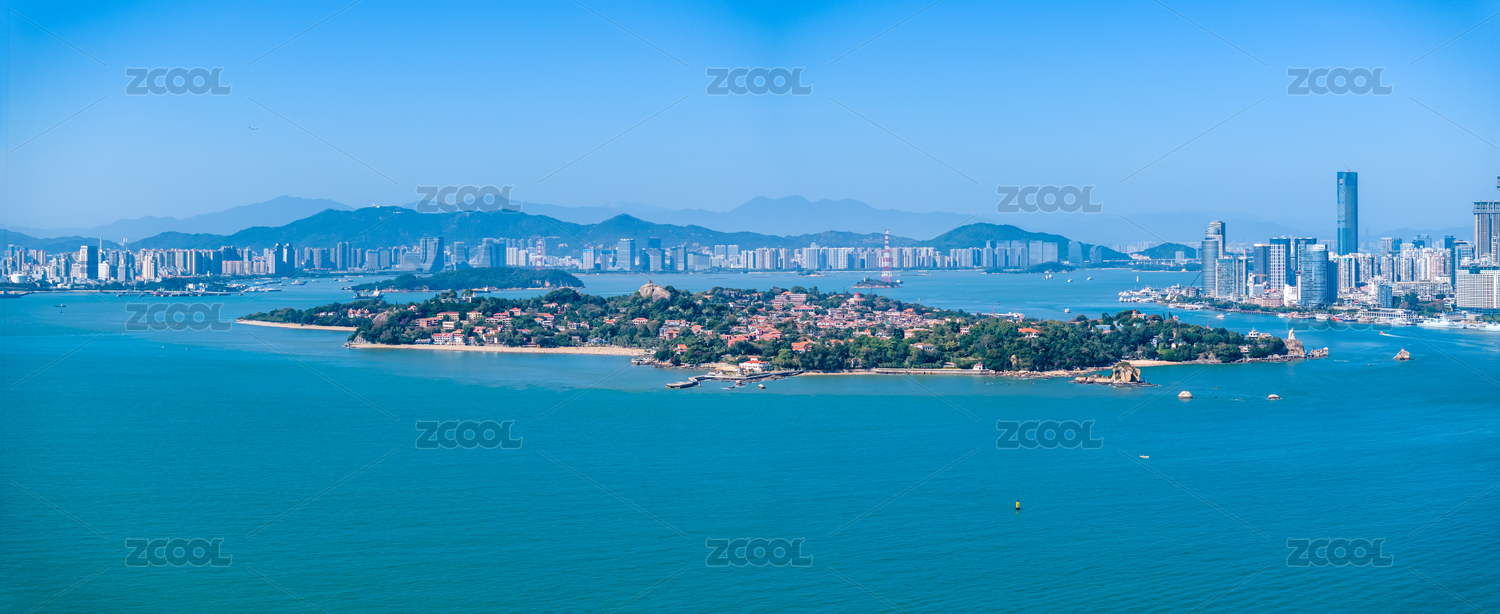 厦门鼓浪屿蓝天全景城市风景航拍