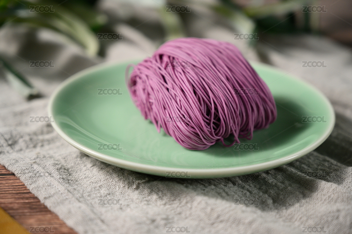 桌面上的盘子里的美味可口的紫薯竹升面（主预览-8586317） - 未分类 - 站酷设计师我是小助理原创素材 - 站酷ZCOOL