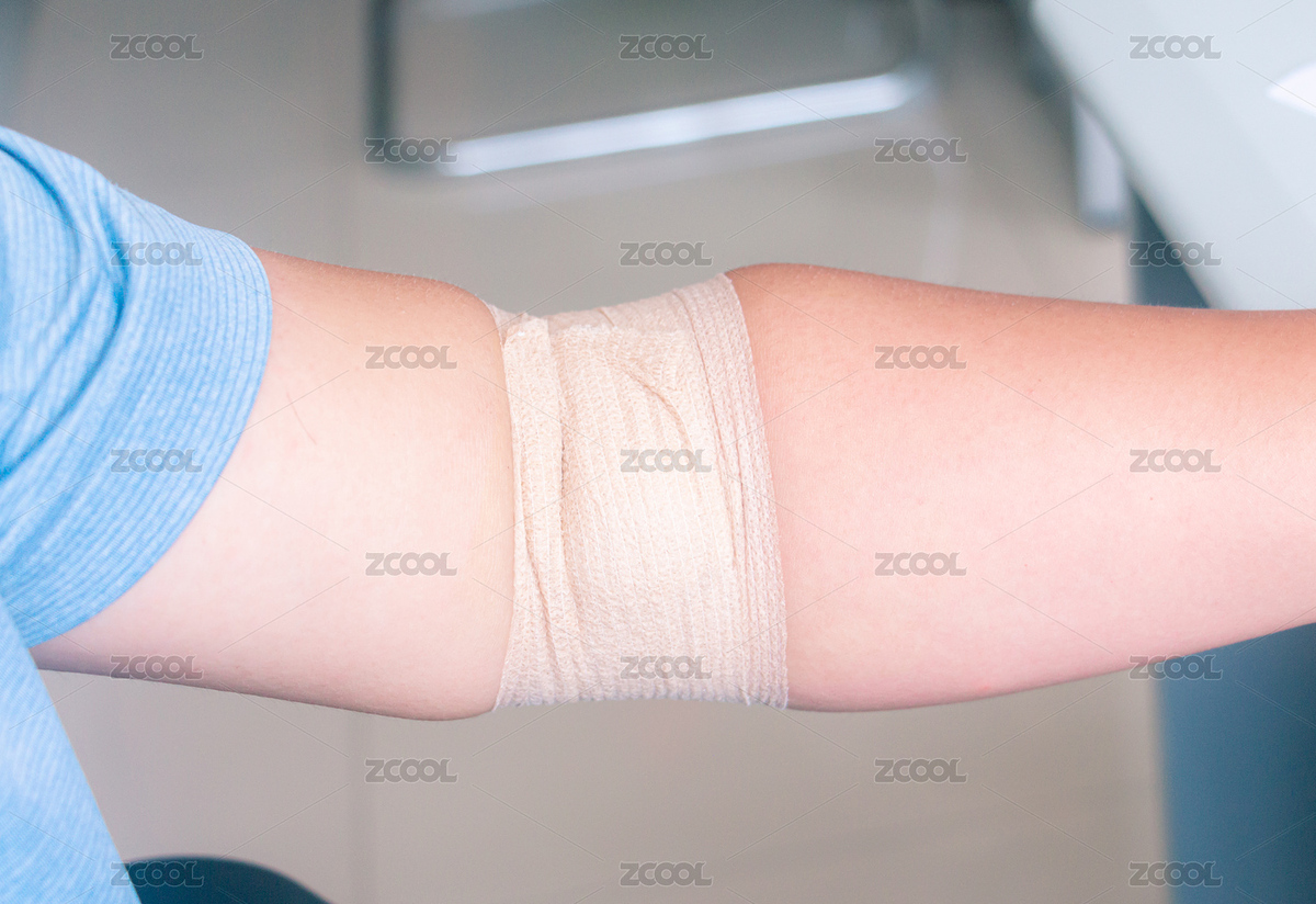 獻(xiàn)血之后帶著彈力繃帶的胳膊（主預(yù)覽-8655404） - 未分類 - 站酷設(shè)計(jì)師馬勝輕原創(chuàng)素材 - 站酷ZCOOL