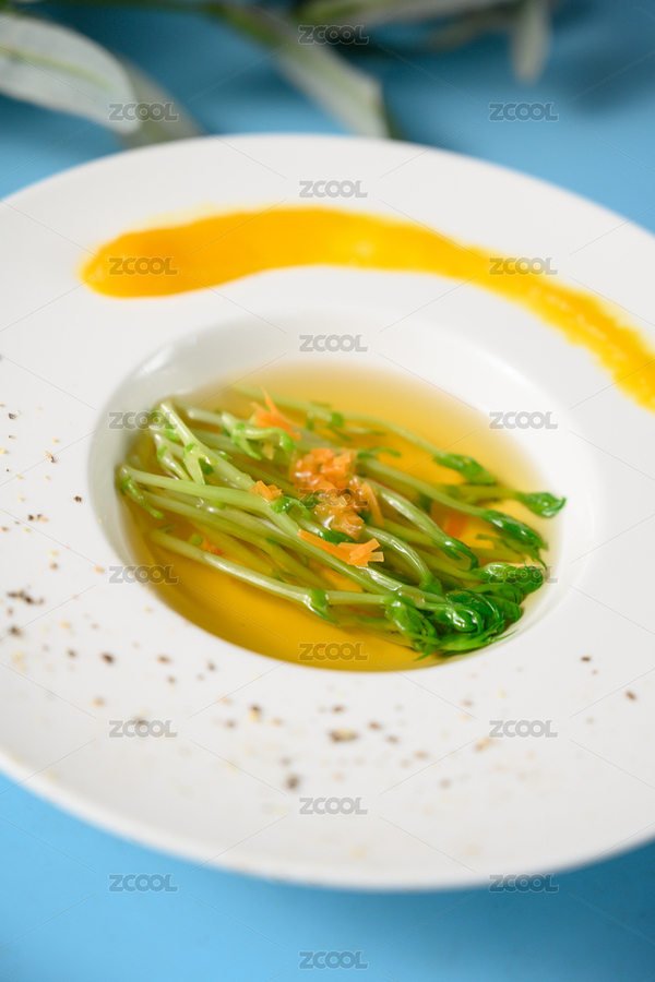 桌面上的碗里的美味可口的清湯豆苗（主預(yù)覽-5559858） - 未分類 - 站酷設(shè)計師我是小助理原創(chuàng)素材 - 站酷ZCOOL