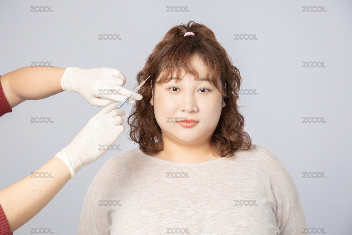 正在美容整形的亞洲肥胖女孩 打針（主預(yù)覽-7829181） - 未分類 - 站酷設(shè)計(jì)師啊喔鵝咿嗚魚原創(chuàng)素材 - 站酷ZCOOL