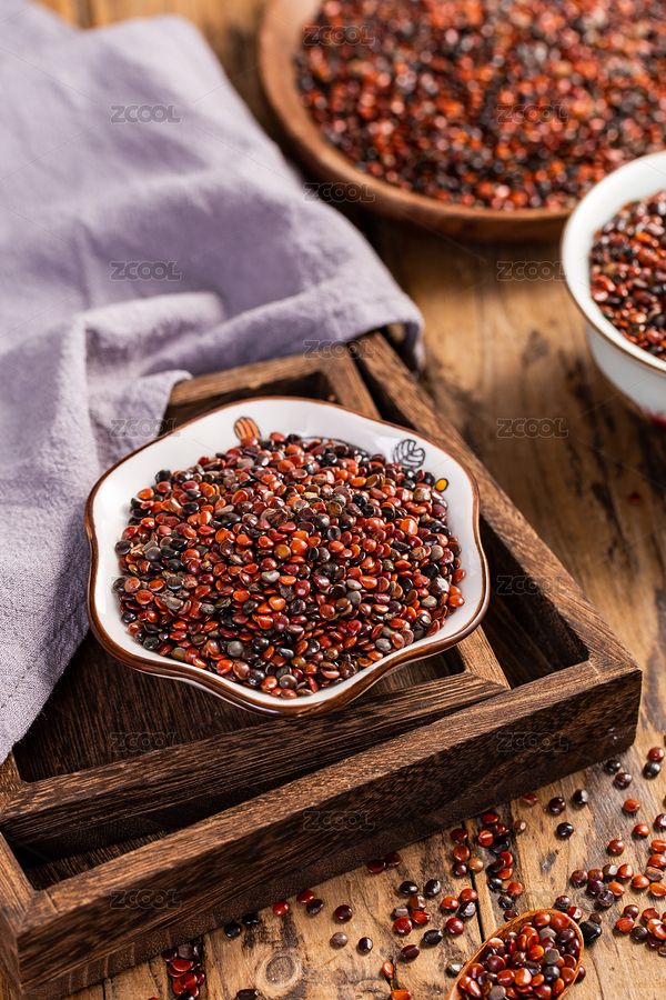 木板背景上滿滿一碗中藥材枳椇子（主預(yù)覽-6757148） - 未分類 - 站酷設(shè)計師眾目攝影設(shè)計原創(chuàng)素材 - 站酷ZCOOL