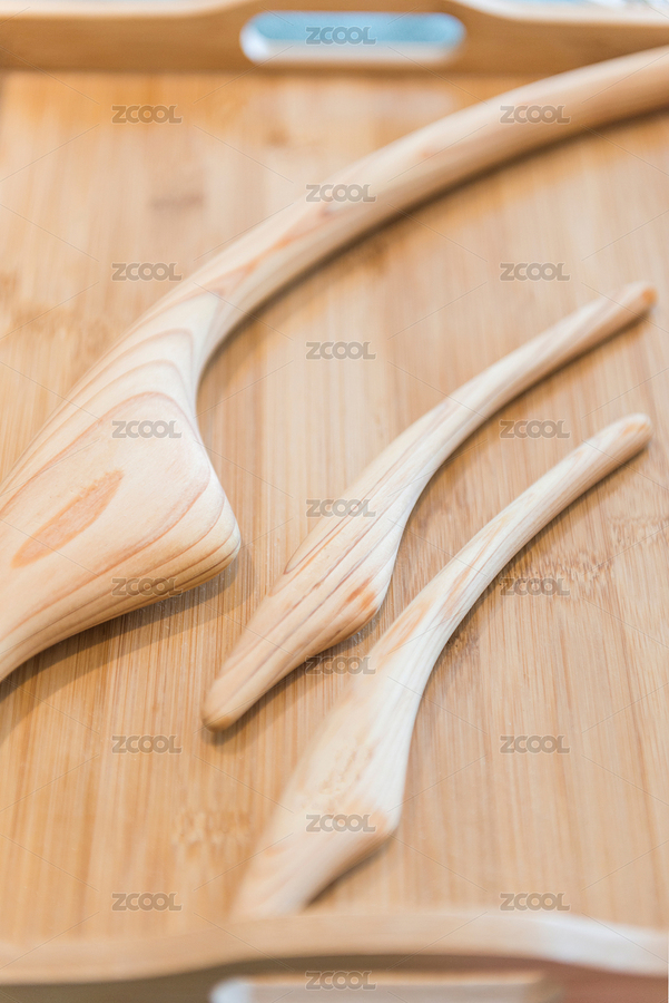 方形竹制托盤里的檜木按摩棒（主預(yù)覽-3161136） - 未分類 - 站酷設(shè)計(jì)師蔚藍(lán)的白日夢原創(chuàng)素材 - 站酷ZCOOL