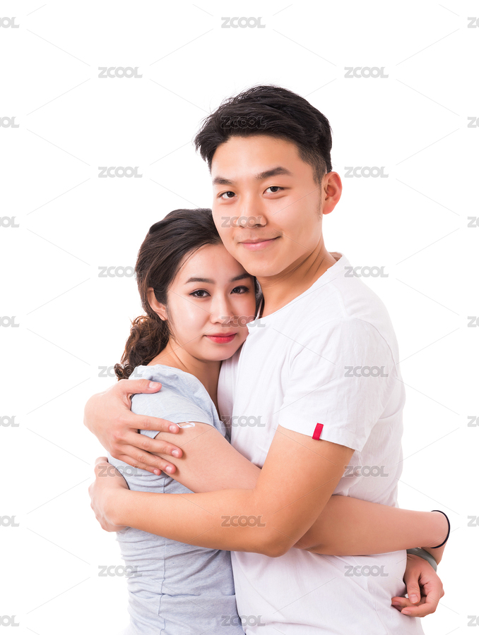 一對(duì)幸福的年輕夫妻抱在一起（主預(yù)覽-8777026） - 未分類 - 站酷設(shè)計(jì)師ddukang原創(chuàng)素材 - 站酷ZCOOL