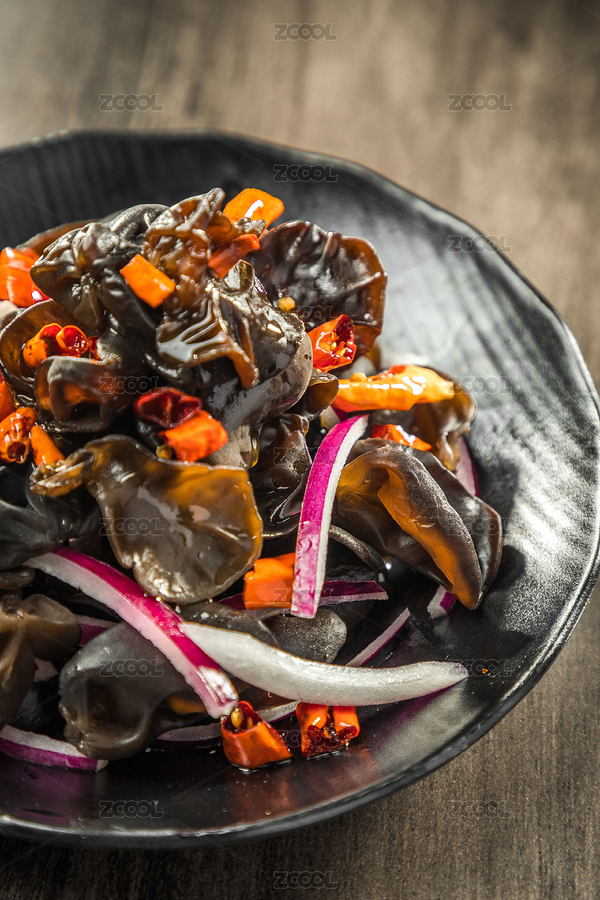 暗色木紋卓上放著一盤涼拌酸辣木耳（主預覽-4832691） - 未分類 - 站酷設計師濤麟攝影原創(chuàng)素材 - 站酷ZCOOL