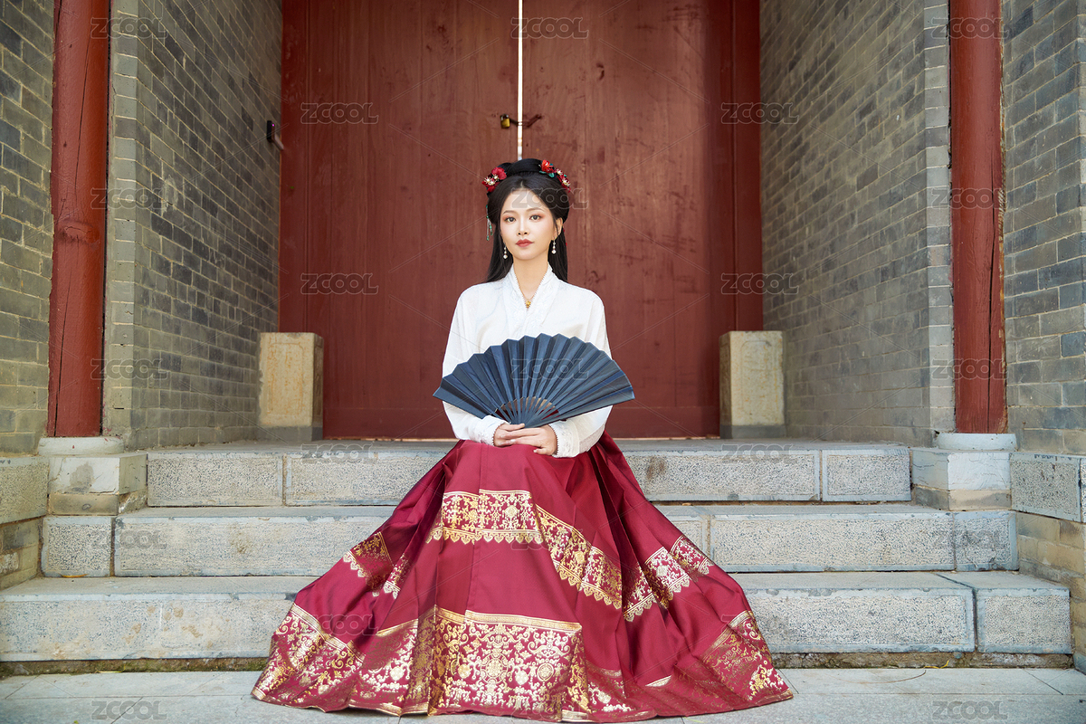 身穿漢服馬面裙手持紙扇的東方美女（主預覽-8633128） - 未分類 - 站酷設計師藍太陽TNT原創(chuàng)素材 - 站酷ZCOOL