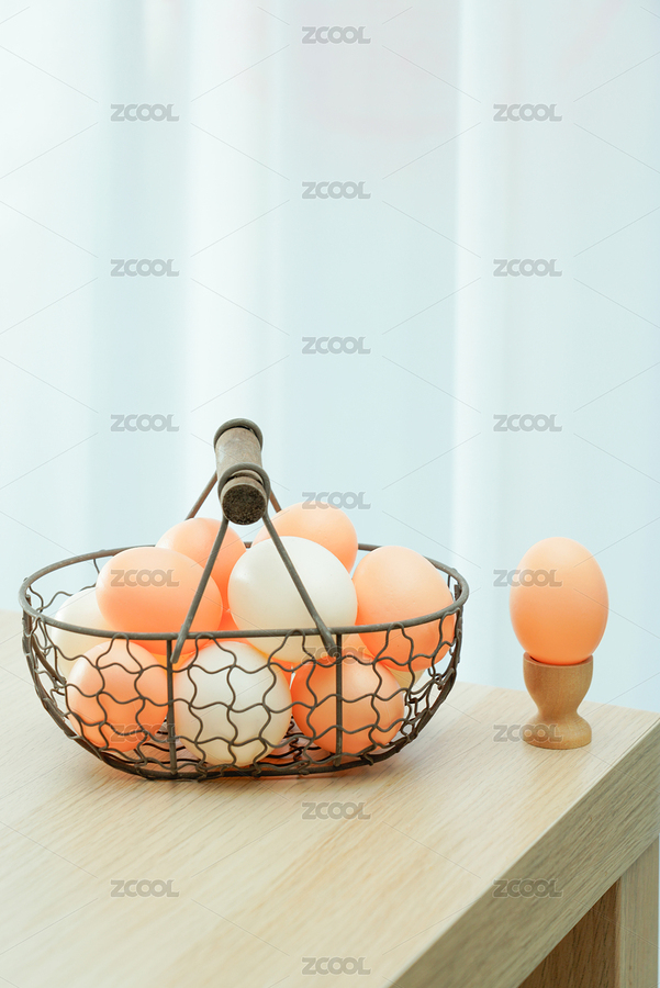 桌面上的一金屬籃筐雞蛋（主預(yù)覽-7939701） - 未分類 - 站酷設(shè)計(jì)師calvin99原創(chuàng)素材 - 站酷ZCOOL