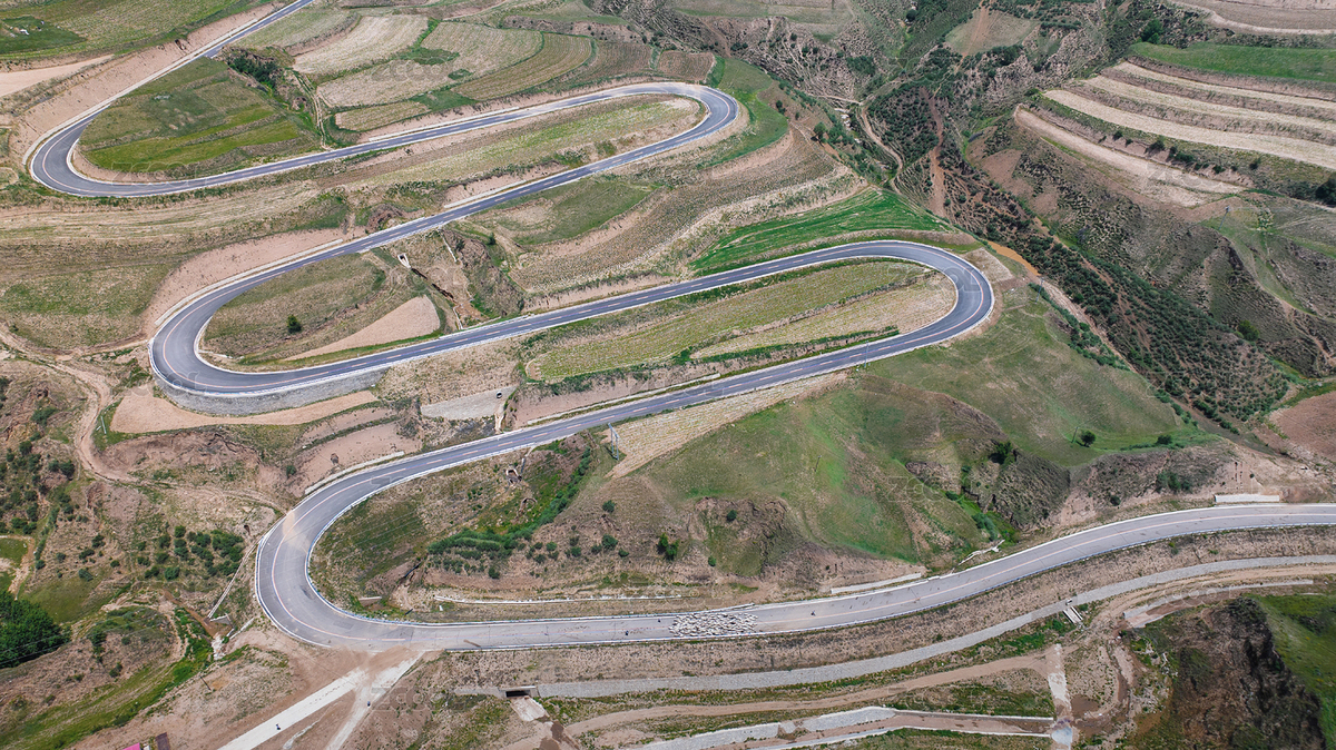 航拍山西神池野豬口古長城長城一號公路風(fēng)光（主預(yù)覽-2404655） - 未分類 - 站酷設(shè)計(jì)師赤橙伽楠原創(chuàng)素材 - 站酷ZCOOL