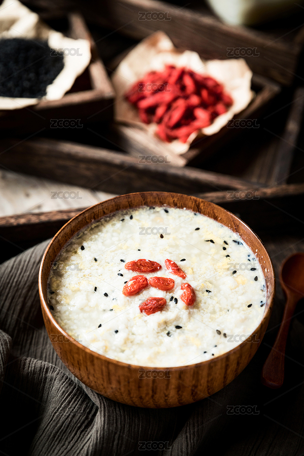 盛在木碗里的一份傳統(tǒng)小吃甜酒釀牛奶雞蛋醪糟（主預(yù)覽-7466642） - 未分類 - 站酷設(shè)計師melomelogao原創(chuàng)素材 - 站酷ZCOOL