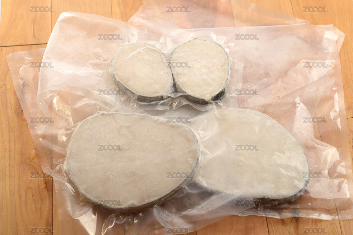 木桌面上海鮮銀鱈魚的透明包裝（主預(yù)覽-986038） - 未分類 - 站酷設(shè)計(jì)師斐的美食攝影原創(chuàng)素材 - 站酷ZCOOL