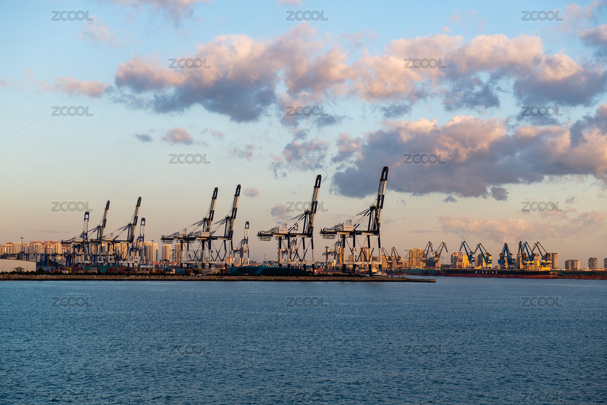 中國山東省煙臺市集裝箱碼頭（主預(yù)覽-4726305） - 未分類 - 站酷設(shè)計師獨步行攝原創(chuàng)素材 - 站酷ZCOOL