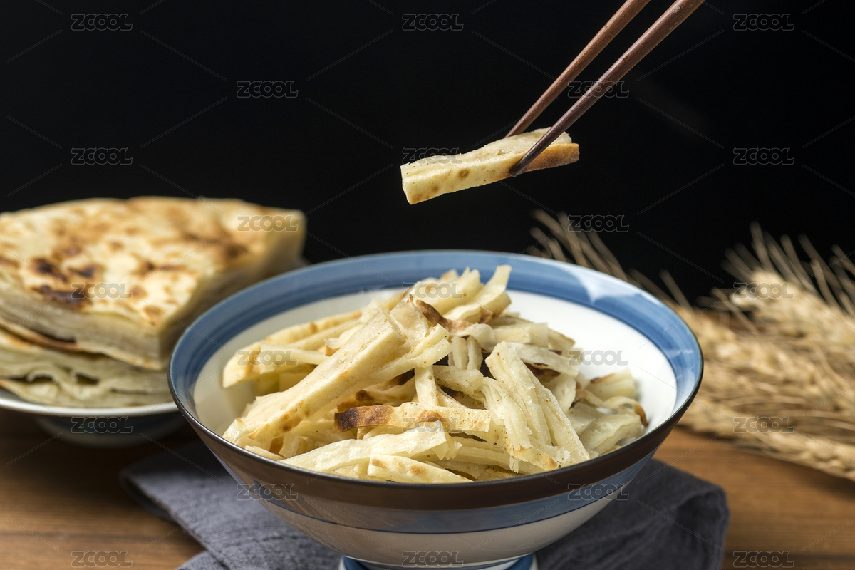 一碗餅絲擺放在木桌面上特寫（主預(yù)覽-7758343） - 未分類 - 站酷設(shè)計(jì)師金翅大鵬原創(chuàng)素材 - 站酷ZCOOL