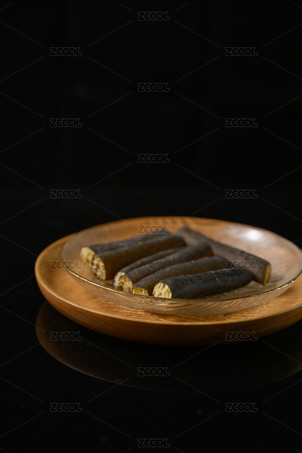 桌面上的盤子里的美味可口的海筍（主預(yù)覽-9025150） - 未分類 - 站酷設(shè)計師我是小助理原創(chuàng)素材 - 站酷ZCOOL