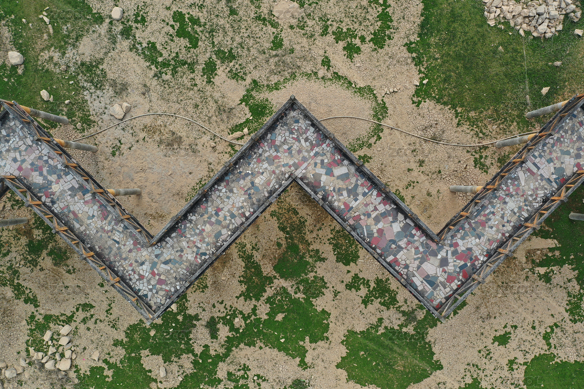 航拍俯視河灘上的曲橋酷似字母W（主預(yù)覽-5995929） - 未分類 - 站酷設(shè)計師Z57554968原創(chuàng)素材 - 站酷ZCOOL