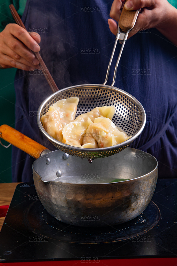 漏勺里煮熟的餃子展示圖（主預覽-2878492） - 未分類 - 站酷設計師丫姐原創(chuàng)素材 - 站酷ZCOOL