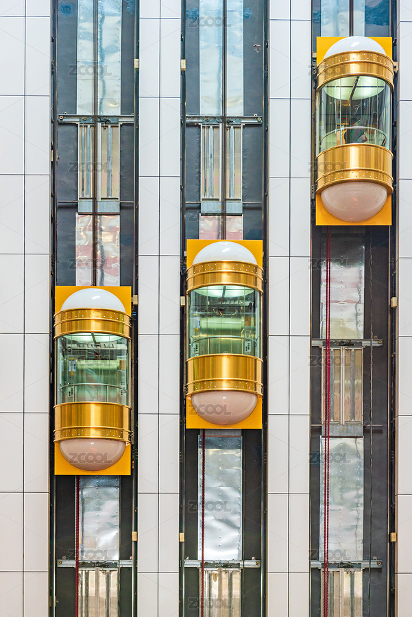 購物中心運行中的圓形觀光電梯（主預覽-7047300） - 未分類 - 站酷設計師OneMil原創(chuàng)素材 - 站酷ZCOOL